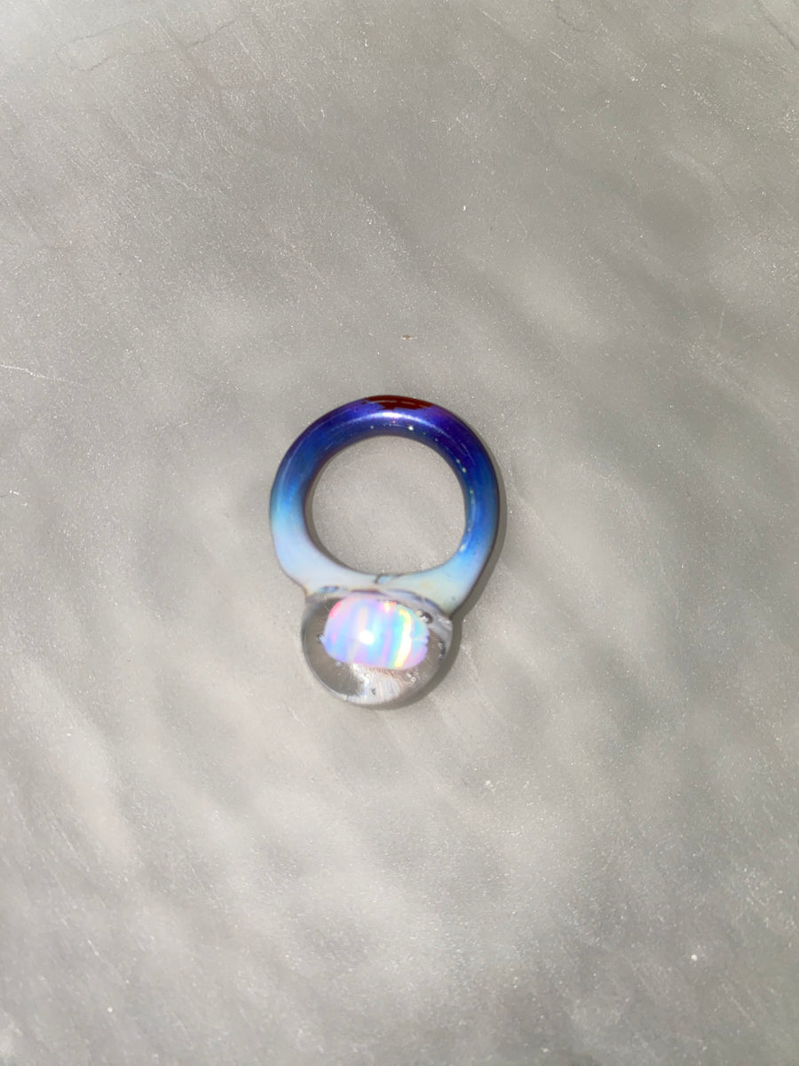 Medeas multi-blue ring with large opal